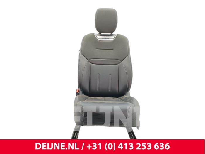 XPENG G6 Stoel links O302510
