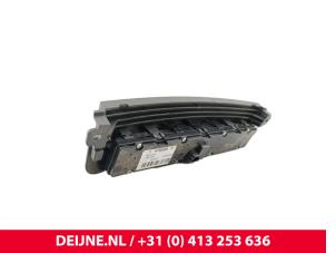 Mercedes eVito Paniekverlichtings Schakelaar O302514 foto 2