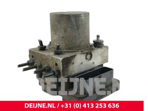 Mercedes Vito ABS pump O302532 photo 2