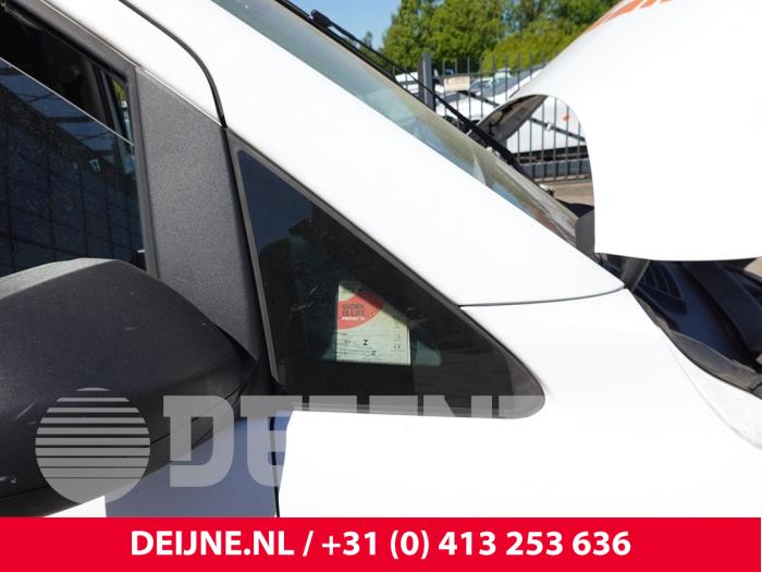 Mercedes Vito Dreieckfenster rechts vorne O302544