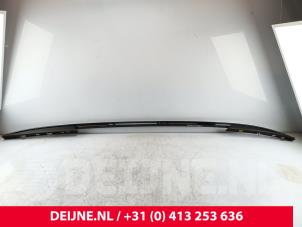 Lynk & Co 01 Dakrail rechts O302678 foto 3
