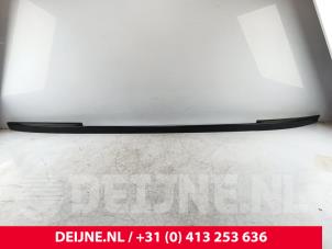 Lynk & Co 01 Dakrail rechts O302678 foto 2