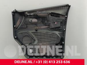 Nissan Primastar Türverkleidung 2-türig links O302680 foto 2