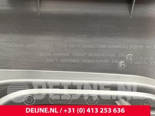 Nissan Primastar Portierbekleding 2Deurs rechts O302681 foto 3