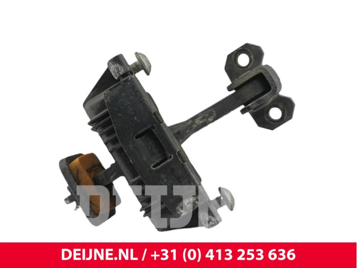 Mercedes Vito Deurvanger 2Deurs links O302686