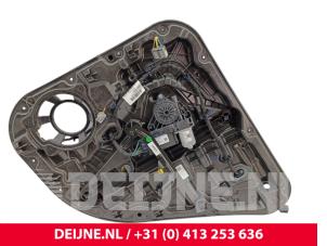 Lynk & Co 01 Ruitmechaniek 4Deurs rechts-achter O302716 foto 2