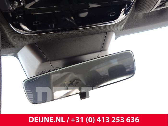Lynk & Co 01 Binnenspiegel O302737
