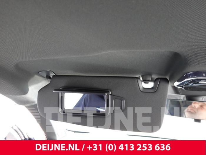 Lynk & Co 01 Sonnenblende O302779