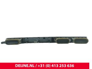 Volvo S80 Luchtrooster Dashboard O302898 foto 2