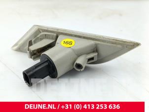Volkswagen Transporter Front wing indicator, right O302910 photo 2