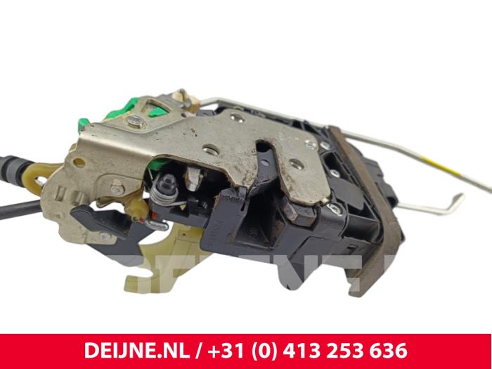 Maxus eDeliver 9 Deurslot Mechaniek 2Deurs links O302969
