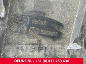 Peugeot Expert Stoßstange Bodenplatte O303179 foto 3