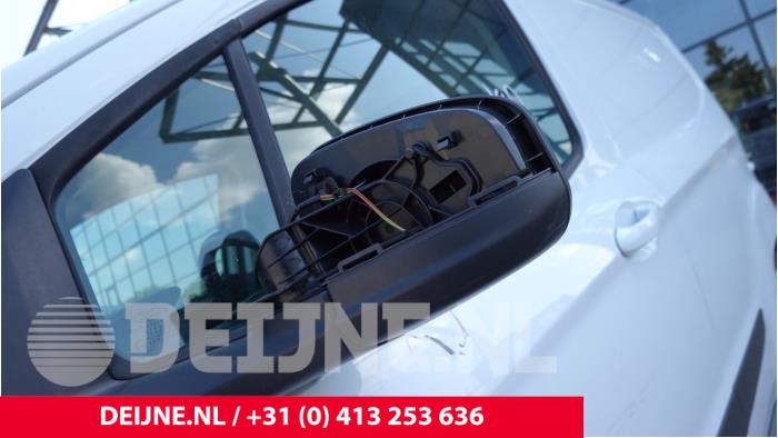 Ford Transit Courier Quarter light, front left O303224