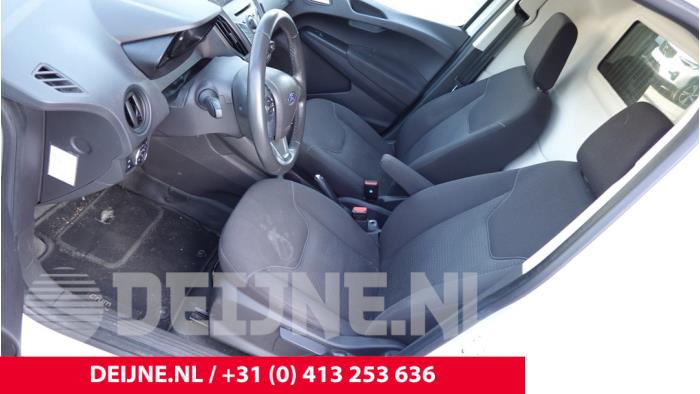 Ford Transit Courier Seat, left O303253