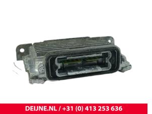 Peugeot Expert Xenon module O303278 foto 3