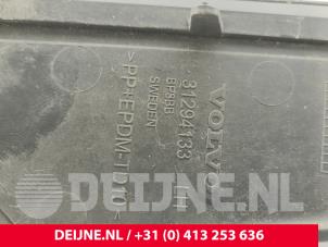 Volvo V60 Abdeckplatte Nebelscheinwerfer links O303296 foto 3