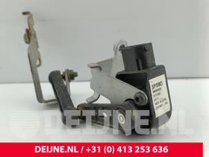 Lynk & Co 01 Xenon hoogteregelaar O303321 foto 2