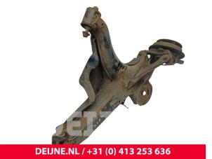 Mercedes Vito Draagarm onder rechts-achter O303369 foto 3