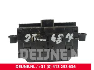 Nissan Primastar Hoogteregelaar schakelaar O303430 foto 2