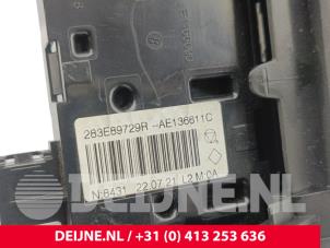 Nissan Primastar Panikbeleuchtung Schalter O303438 foto 3