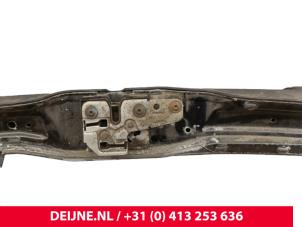 Volkswagen Transporter Front panel O303458 photo 3