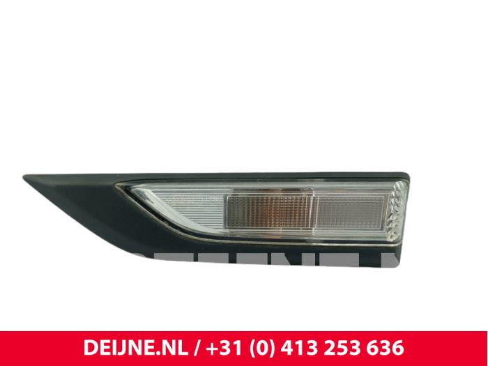 Volkswagen Caddy Richtungsanzeiger links O303528