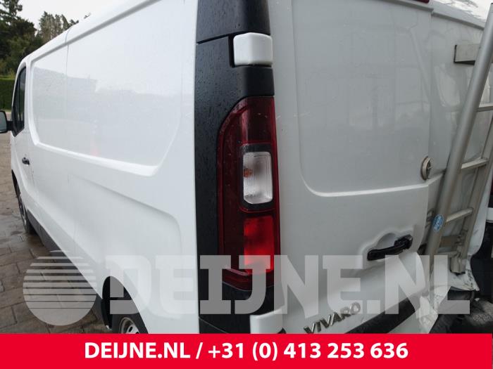 Opel Vivaro Achterlicht links O303537