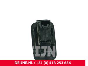 Volkswagen Transporter Tailgate switch O303595 photo 2