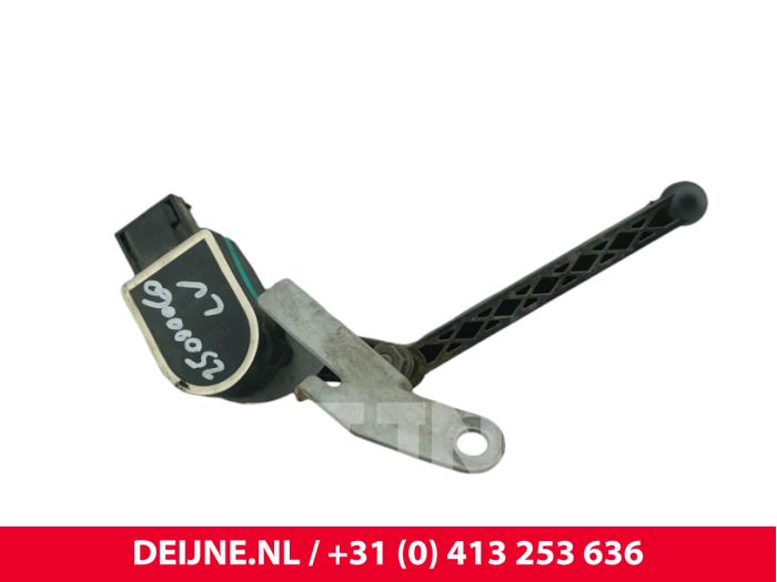Lynk & Co 01 Xenon Höhenregler O303673