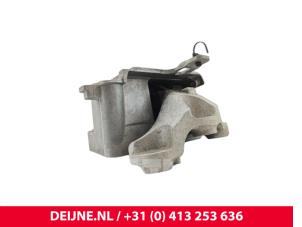 Lynk & Co 01 Motorlager O303709 foto 2