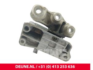 Lynk & Co 01 Motorlager O303709 foto 3