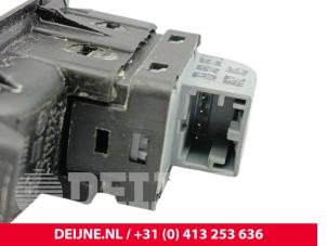 Volkswagen Transporter Electric window switch O303715 photo 3