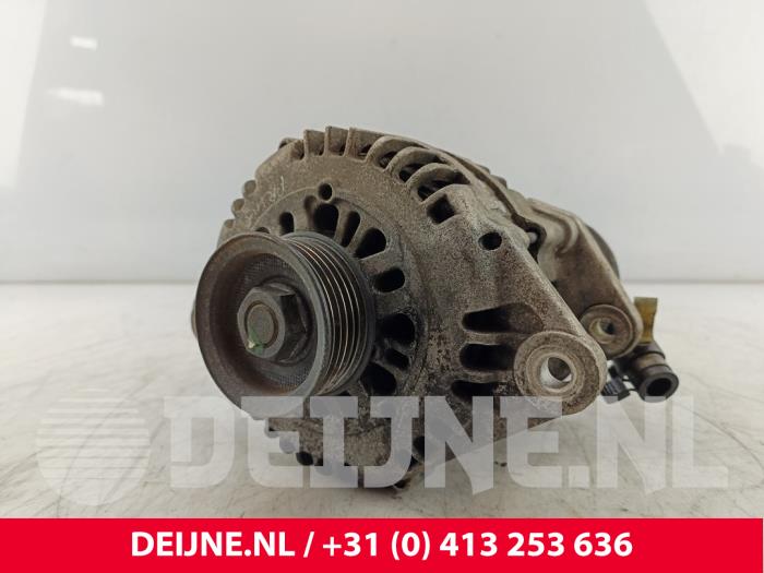Gebruikte Dynamo Opel Combo (Corsa C) 1.7 CDTi 16V Prijs op aanvraag aangeboden door van Deijne Onderdelen Uden B.V.