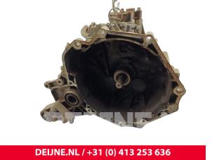Opel Combo Gearbox O303775 photo 3
