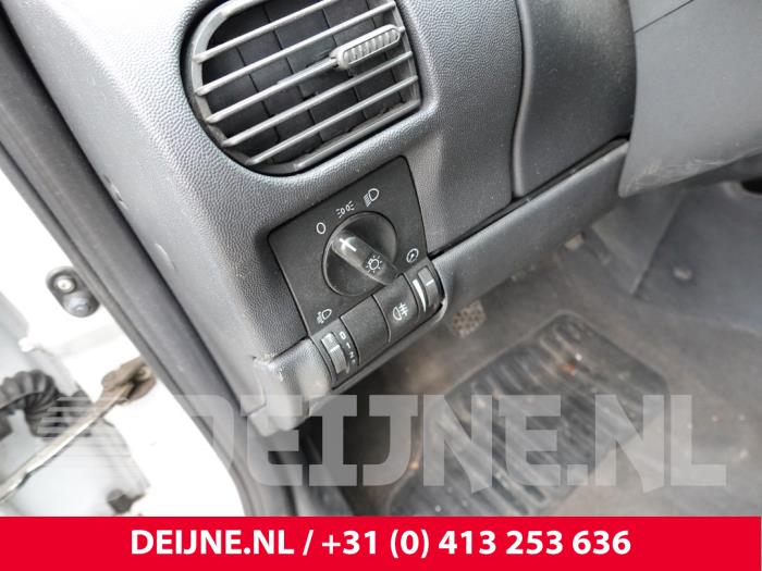 Opel Combo Licht Schakelaar O303748
