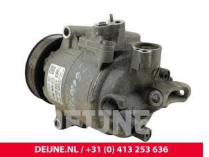 Volkswagen Caddy Air conditioning pump O303812 photo 3