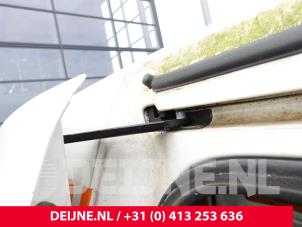 Volkswagen Caddy Sliding door, right O303850 photo 2