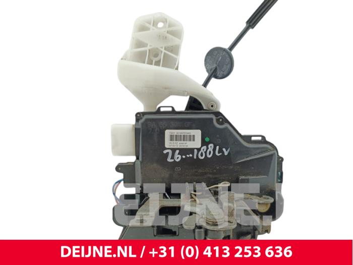Volkswagen Caddy Türschlossmechanik 2-türig links O303870
