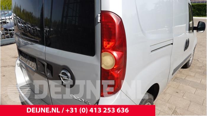 Opel Combo Achterlicht rechts O303883