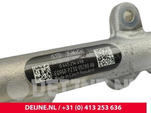 Ford Transit Custom Fuel injector nozzle O303948 photo 3