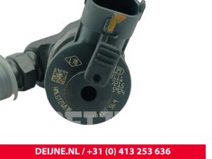 Renault Trafic Injector (diesel) O303986 photo 3
