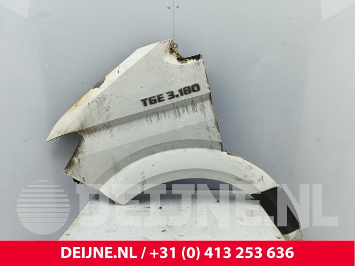 MAN TGE Kotflügel links vorne O303999