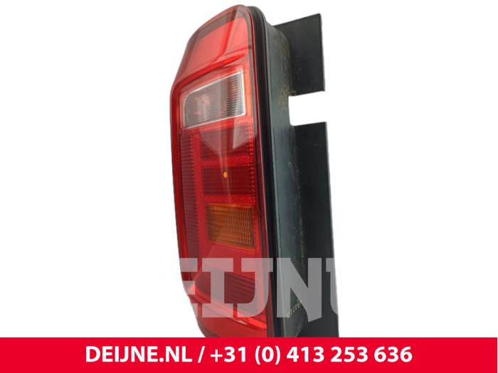 Volkswagen Caddy Taillight, left O304029