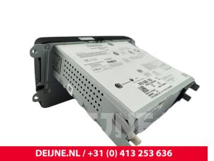 Volkswagen Caddy Display Multi Media regelunit O304038 foto 2