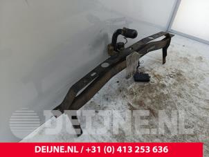 Volkswagen Caddy Towbar O304069 photo 2