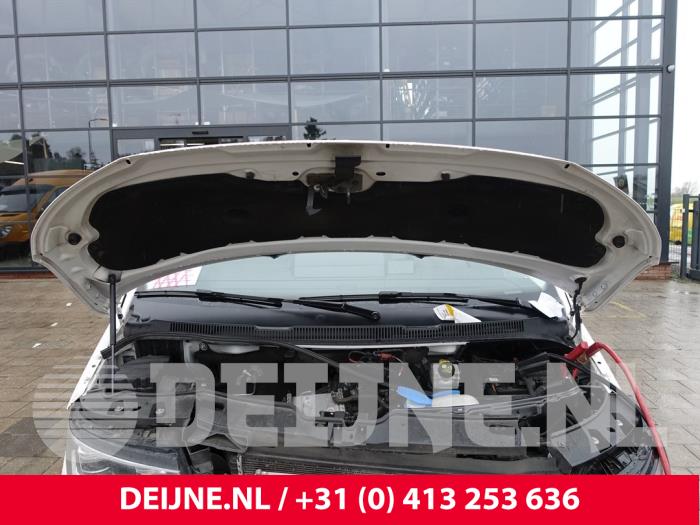 Volkswagen Transporter Motor O304141
