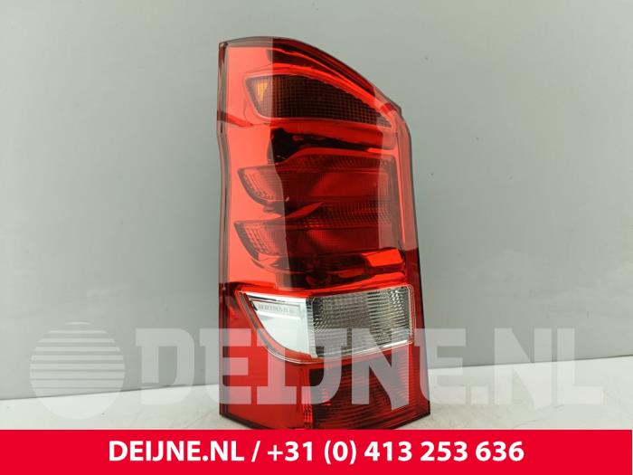 Mercedes Vito Rücklicht links O304200