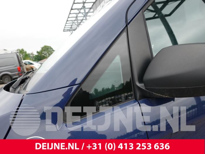 Mercedes Vito Dreieckfenster links vorne O304214