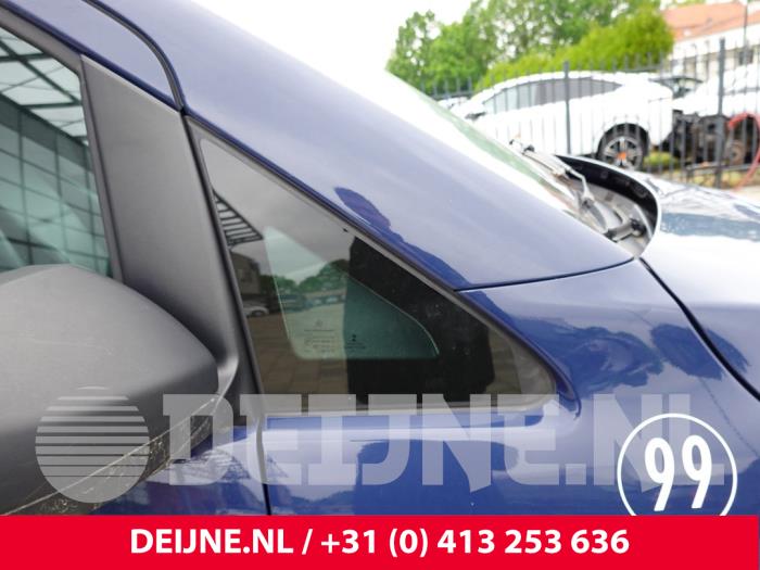 Mercedes Vito Dreieckfenster rechts vorne O304215