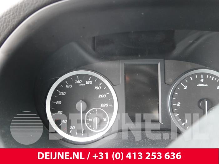 Mercedes Vito Tacho - Kombiinstrument KM O304220